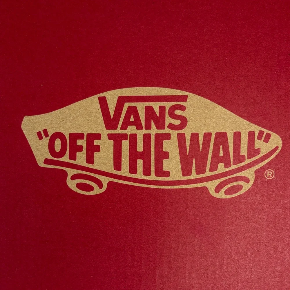 Vans Knu Skool Skate Shoe Navy True White Low-Top Sneakers - Picture 2 of 9